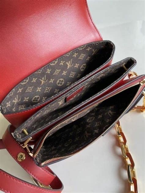 LOUIS VUITTON Calfskin Rendez.